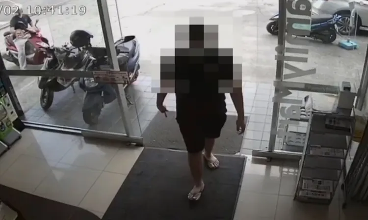 假槍手跟隨收水車手進超商。翻攝畫面