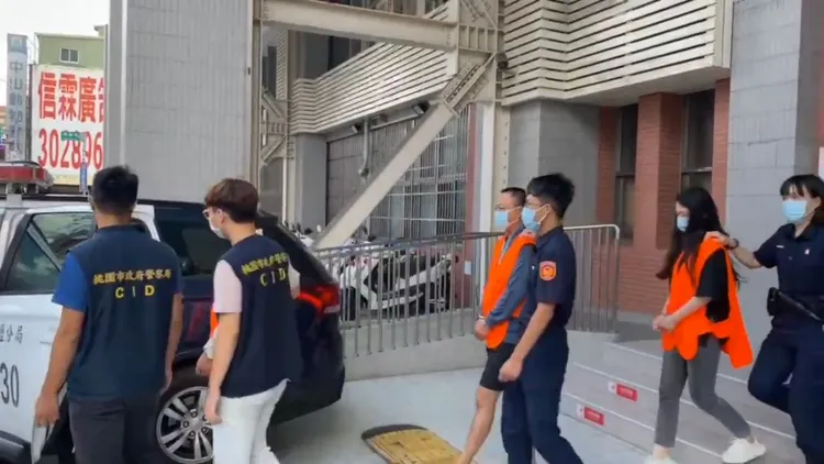 嫌犯移送。民眾提供