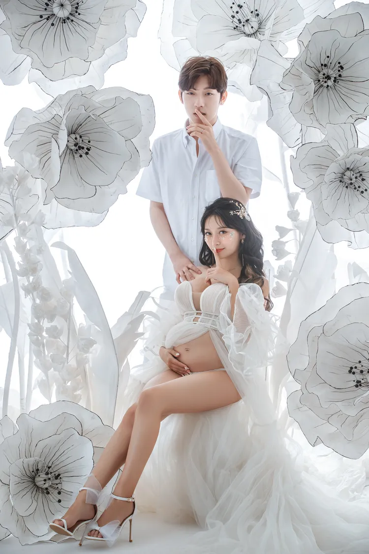 祈錦鈅揪老公拍攝孕婦寫真。本人提供