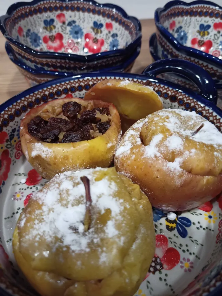 烏克蘭傳統料理烤蘋果。烏克蘭廚房提供