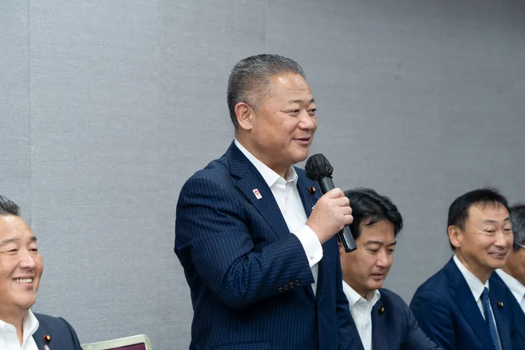 馬場伸幸說，維新會跟民眾黨一樣都是第二大在野黨，盼在動盪局勢中合作發揮影響力。民眾黨提供