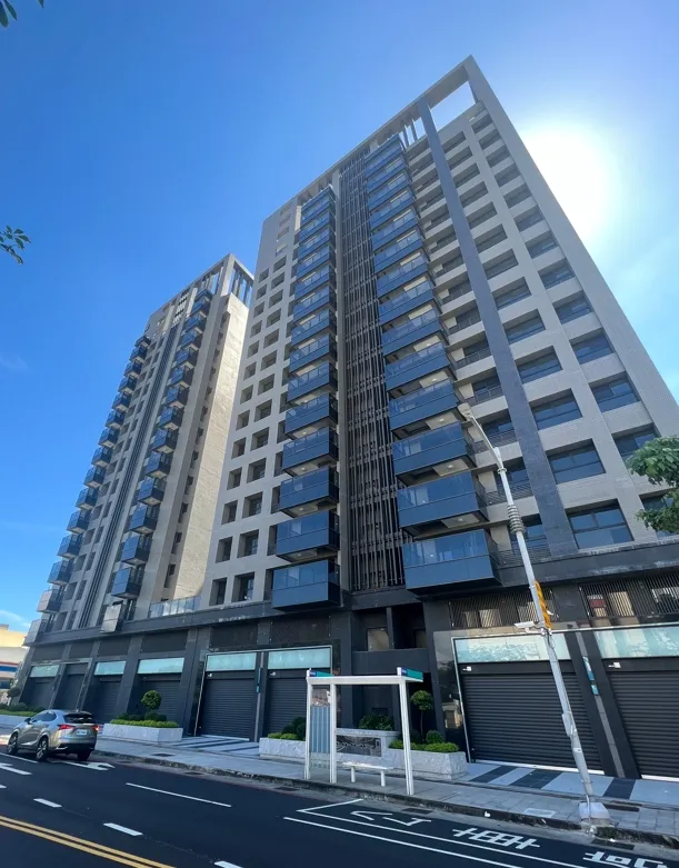 榮欣「上文化」，建案屬正對輕軌綠園道首排景觀宅。葉家銘攝