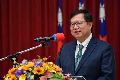 卷im.B吸金案！郑文灿和主嫌合照遭北检调查　本人回应了