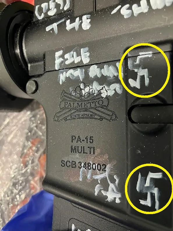 槍手帕米特的槍枝有手繪的納粹標記（黃圈）。路透社