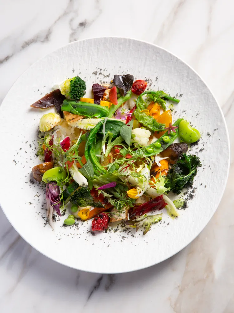 THOMAS CHIEN名菜大地時蔬佐5種芳香泥土。THOMAS CHIEN提供