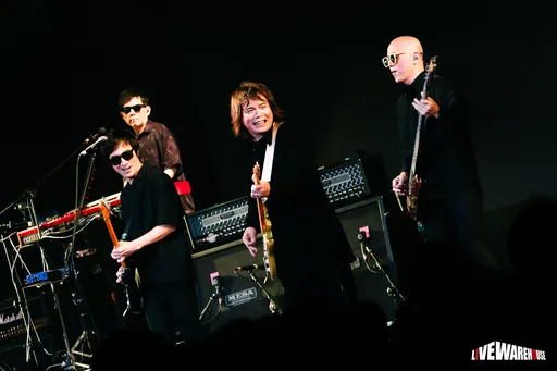 伍佰帅出新高度 曝乐团红了30年关键原因