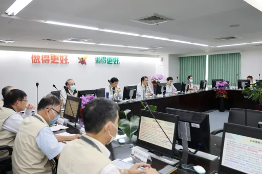 開學日是否放颱風假 黃偉哲鬆口「不會撐到最後一刻才宣布」