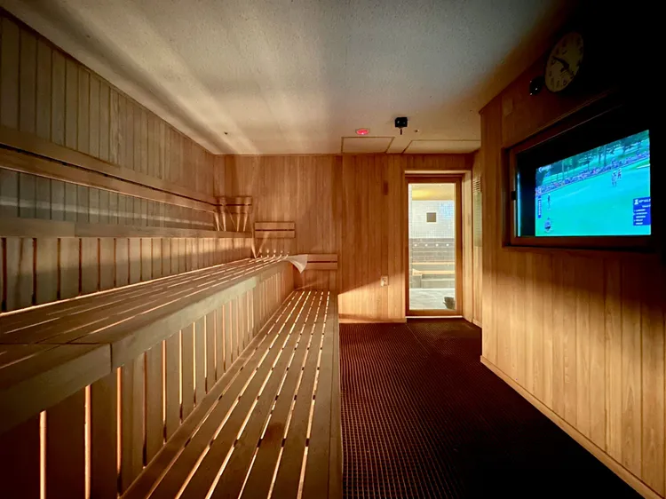 「JEXER FITNESS＆SPA南京復興」另有乾蒸桑拿、濕蒸桑拿並體驗近年日本流行的「TOTONOI(身心調整)」而設置的「TOTONOIBA(調整休憩區) 」。業者提供