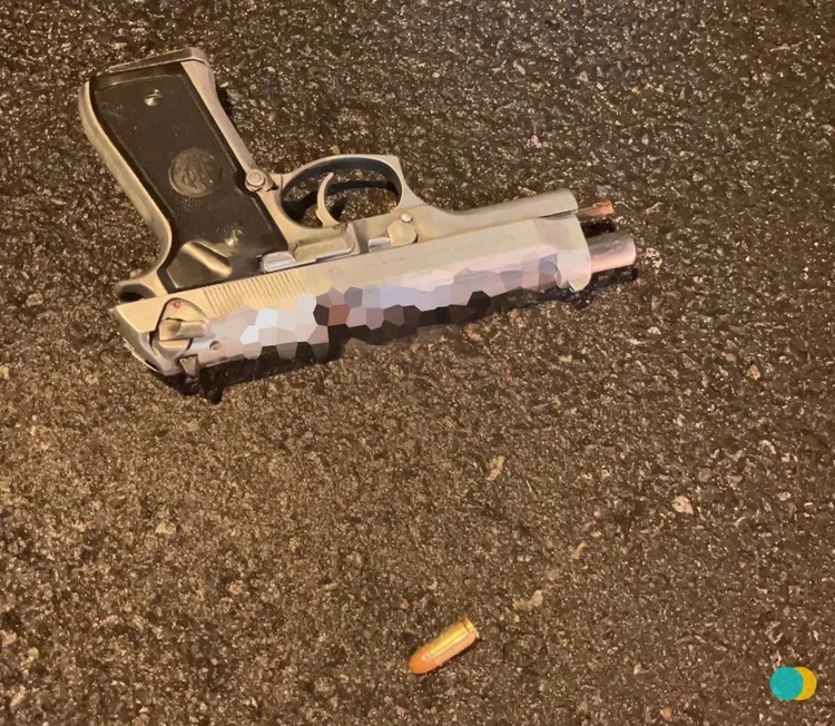 張男所丟棄改造槍枝。翻攝畫面