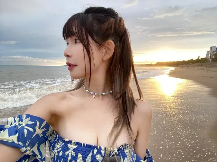 阿樂上衣太犯規。取自阿樂IG