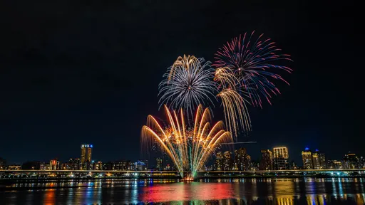 迎七夕!大稻埕夏日節閉幕壓軸480秒煙火秀 搭蕭煌奇、旺福熱力開唱