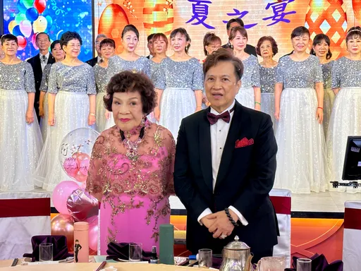 周遊席開30桌慶86歲 李朝永奉上千萬藍寶石爆「每晚跪床邊求上床」