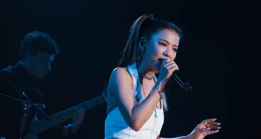 丁噹赴美國開唱嗨翻全場　賭場警察出動維持秩序