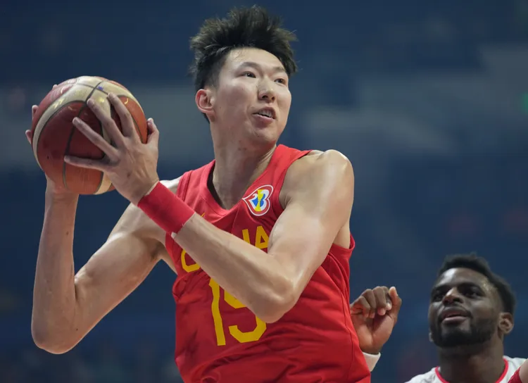 中國隊周琦。新華社