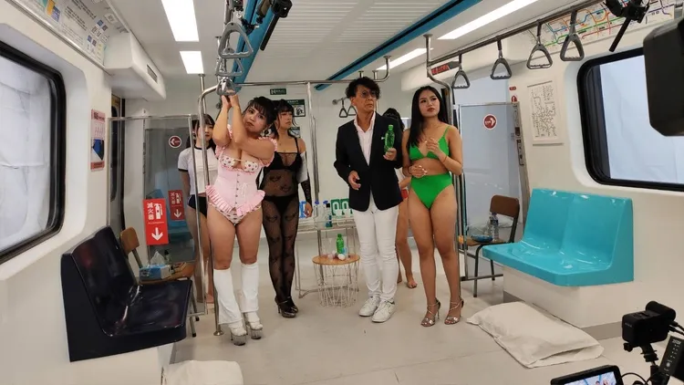 直擊亞洲最大成人直播平台 SWAG「台日經典女優大對決-百人口爆挑戰賽」獨家畫面！