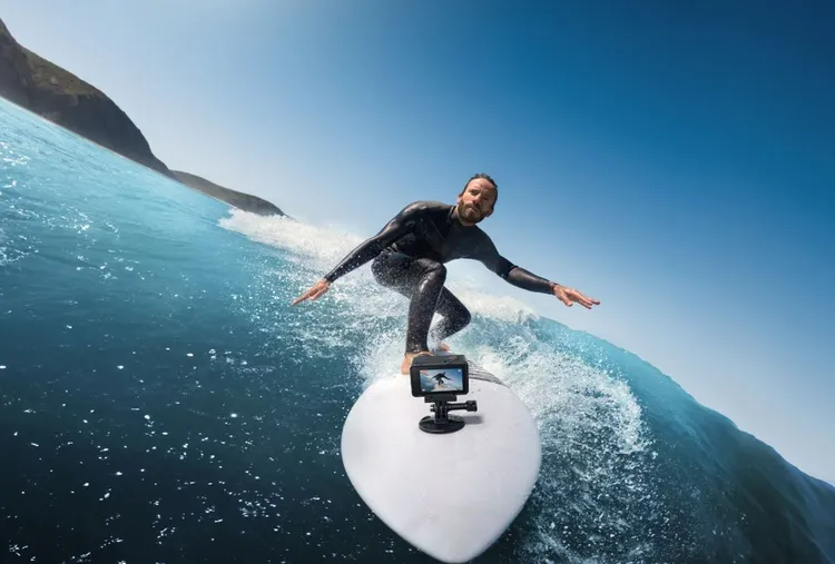 Osmo Action 4搭載多模式增穩功能、裸機防水18米、水下色彩還原，適合戶外體驗玩家。聯強國際提供