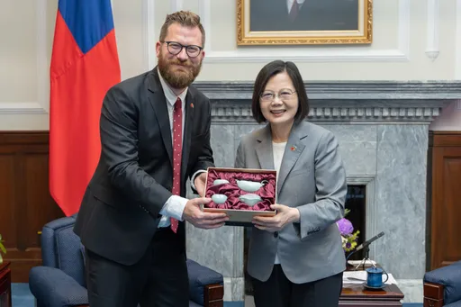 瑞典议员赞台湾「世界楷模」 蔡英文盼力挺洽签台欧盟双边协定