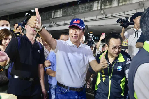 郭台銘喊話立即開放陸客來台 「願不再有人被抹成中共同路人」