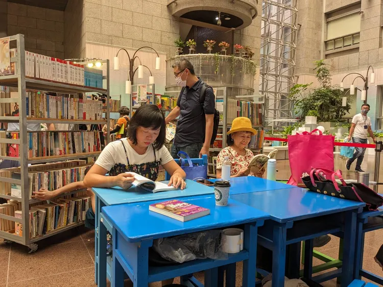 延慧書庫兌書活動今明在北市府一樓登場。北市環保局提供