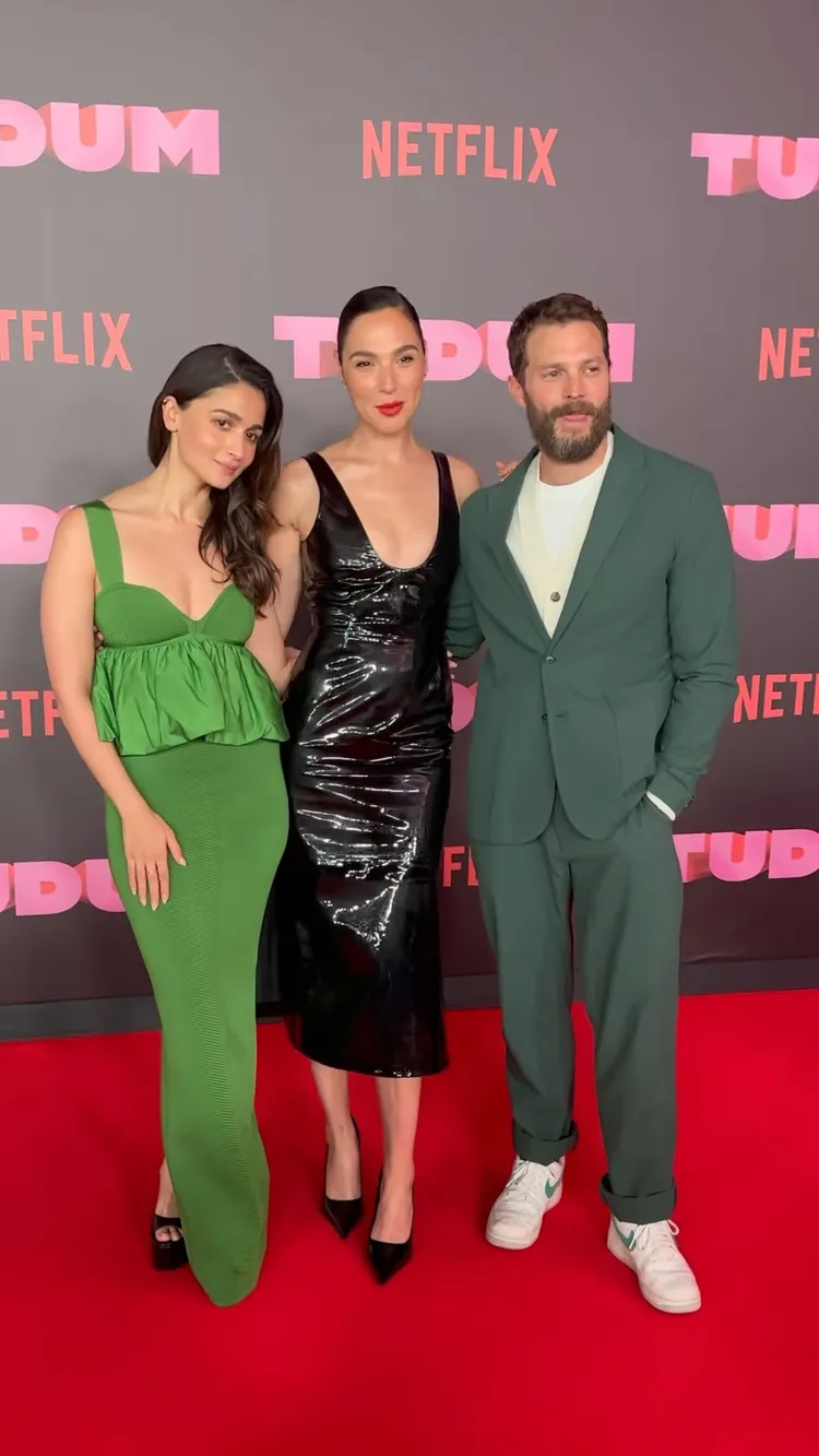 蓋兒加朵（中）談到首次與傑米道南（右）、艾莉雅巴特合作，拍片現場宛如文化大熔爐。翻攝蓋兒加朵IG