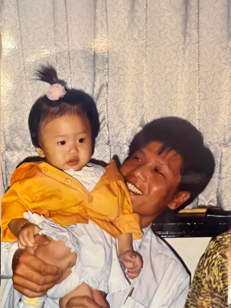 薔薔與父親合照。取自薔薔臉書