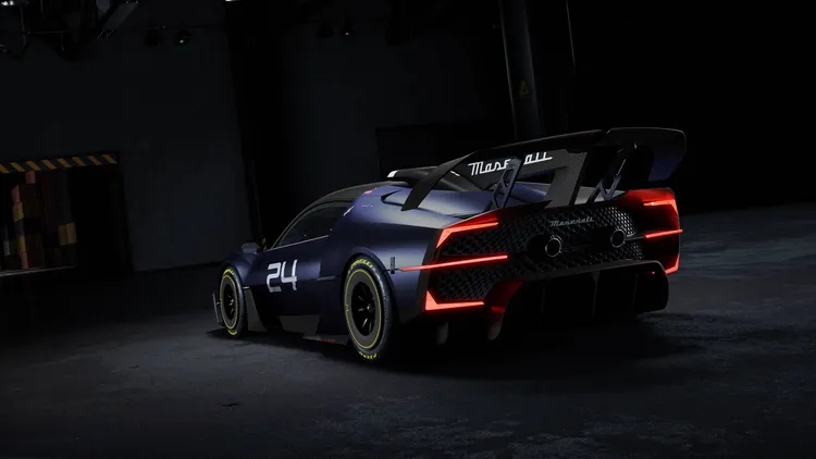 MCXtrema突破傳統束縛，如同掙脫圍籠的桀驁猛獸，被視為品牌最創新大膽的作品。原廠照片