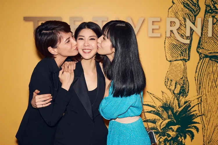 許茹芸（中）與李心潔、楊采妮是好閨蜜，好友曾在演唱會後獻吻。資料照片