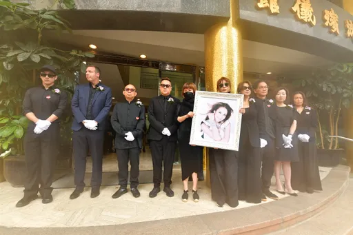 李玟長眠地待尋　老公目送火化遭追打吐兩句話