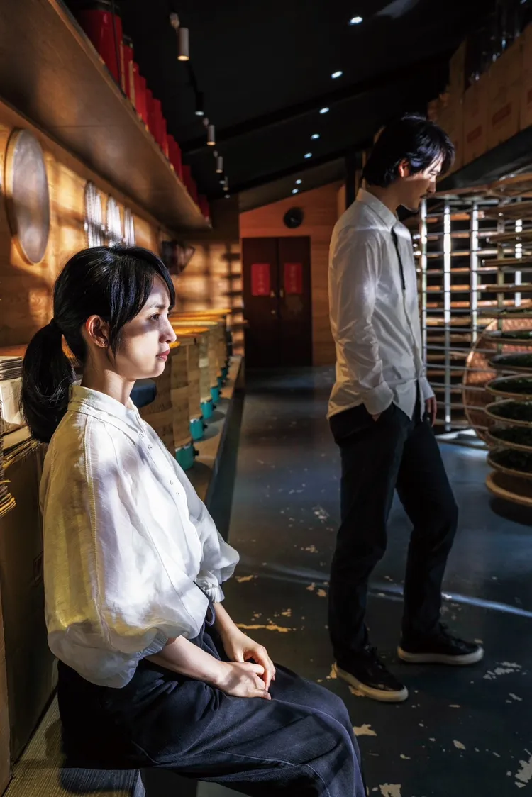 林依晨合體周渝民（右）甲上娛樂提供