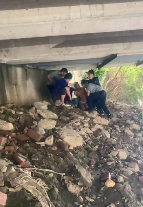 刺死女友的阮男今日被捕。翻攝畫面