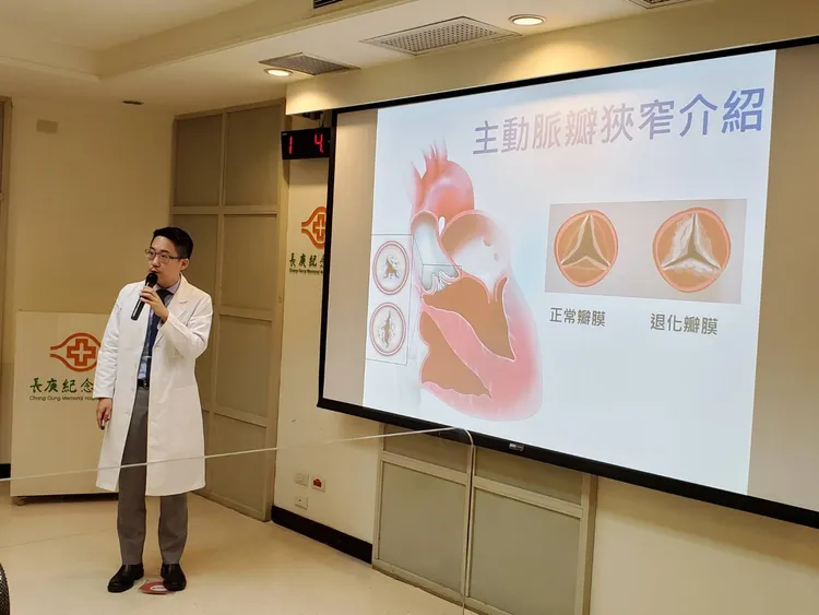 醫師陳紹緯提醒，心臟瓣膜重度狹窄病人，一旦發生昏倒、胸悶痛、呼吸困難症狀，平均壽命在2年到5年。長庚提供