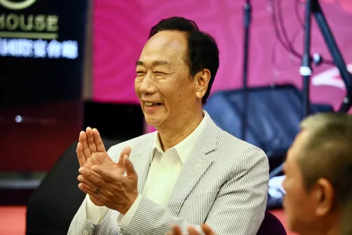 郭台銘突向她道歉！　大嘆謠言滿天飛「我沒有媒體優勢」