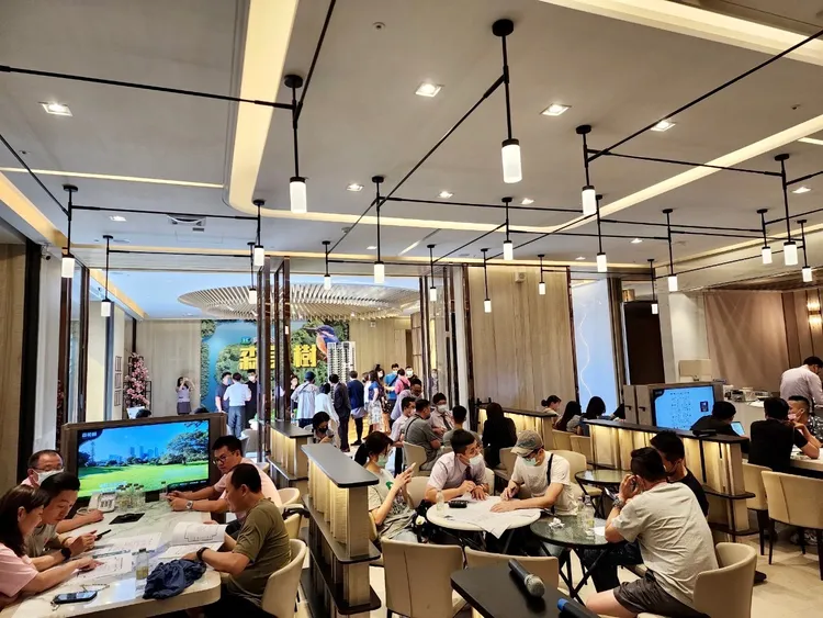 「森美樹」具備購屋相對輕鬆的優付條件，讓非豪宅客也能卡位市心景觀宅。興富發提供