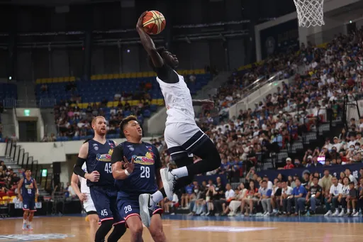 瓊斯盃|新台灣人連線!阿巴西、阿提諾聯手 中華藍狂勝菲律賓