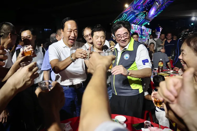 郭台銘今出席北市計程車公會普渡餐會。林林攝