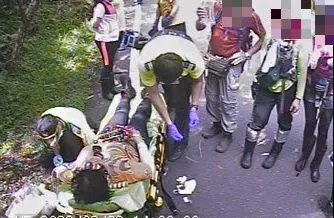 警消到場救援。新竹縣消防局提供