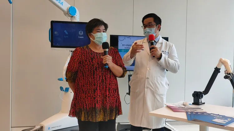 婦人現身說法，感謝醫療團隊。院方提供