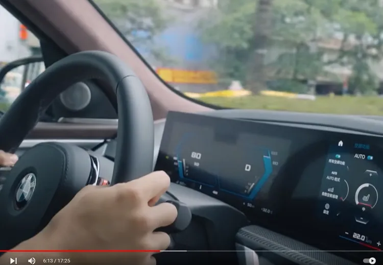 畫面顯示車速一度超過80公里。翻攝自Empire Motor Club / EWC頻道