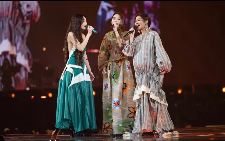S.H.E昨晚合體感動千萬歌迷。資料照片