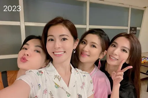 任容萱神復刻S.H.E合照 9年光陰不留痕跡