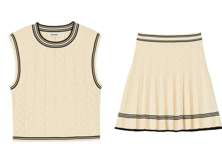 SANDRO米白色黑邊圓領針織背心（左，6190元）、米白色黑邊荷葉短裙（右，7890元）。品牌提供
