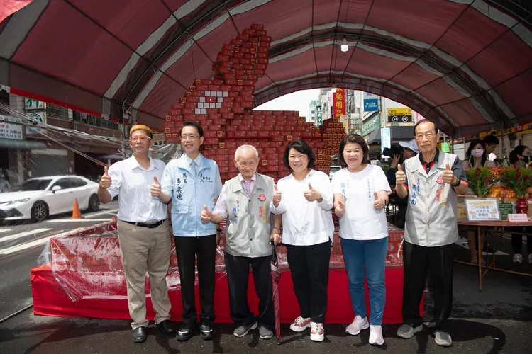 黃敏惠歡迎國人來嘉義走走，感受宗教魅力。嘉市府提供