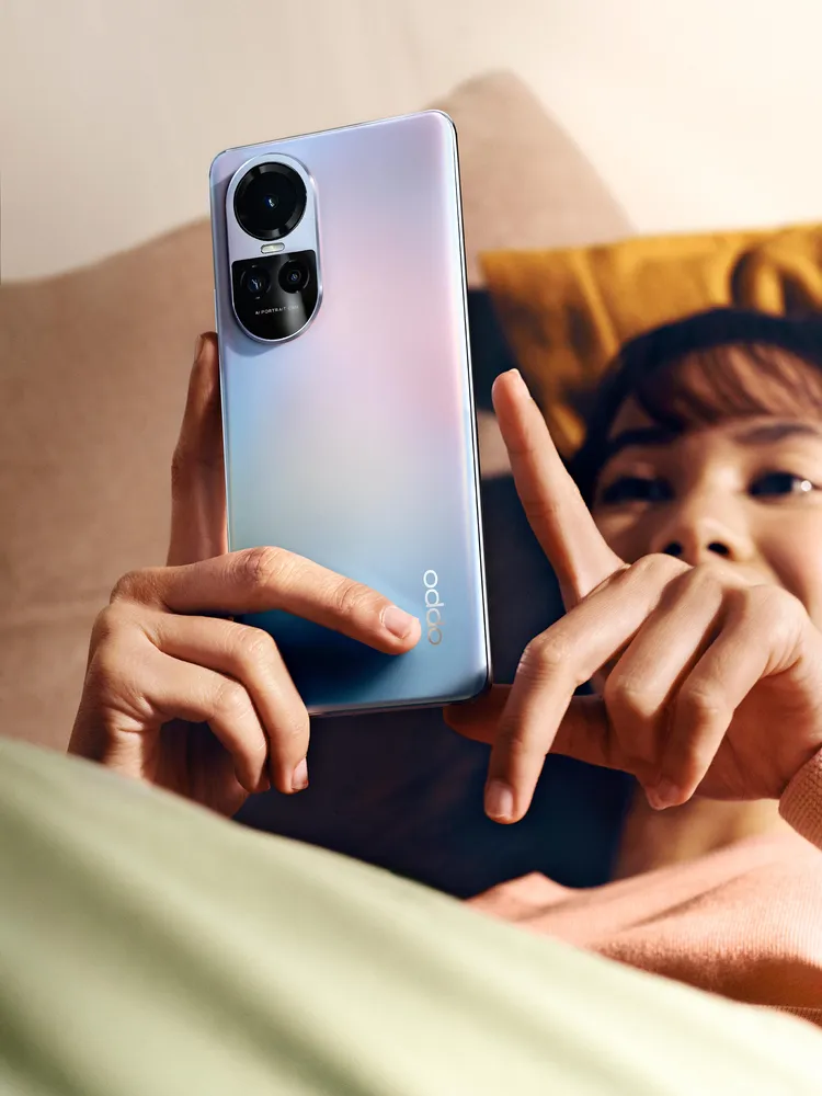 Reno10 機身延續OPPO一貫的美型3D雙曲面設計、圓拱形鏡頭模組設計，量身打造整體機身的舒適握感。OPPO提供