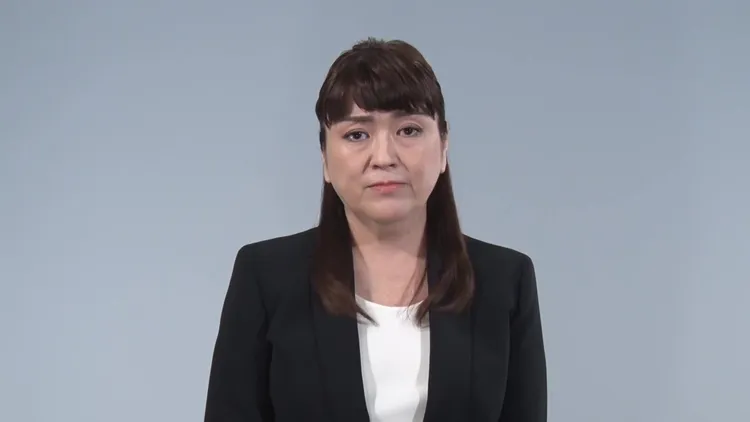 傑尼斯現任社長藤島茱莉景子今年5月以影片道歉，表示自己不知情強尼喜多川涉性侵。翻攝日本yahoo