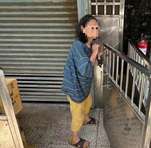 失智婦遭兒登記車主 欠繳9600燃料費無力還!桃園分署贈物資度難關