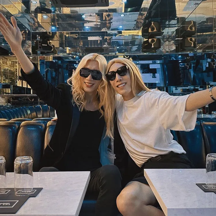 百萬網紅「見習網美小吳」撞臉日本牛郎羅曼尼桑（ROMANÉE）。翻攝《beauty___wu》的IG