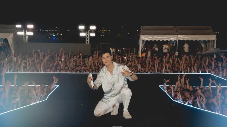 周興哲在香港音樂節演出。星空飛騰提供