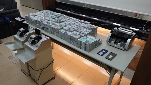 百捆千元大鈔逾5千萬藏衣櫃「都別人血汗錢」　詐團水房曝光！奢華不輸五星級飯店　