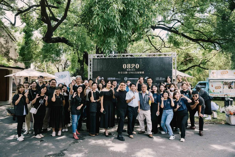 打造婚禮幸福日的多元團隊。翻攝畫面