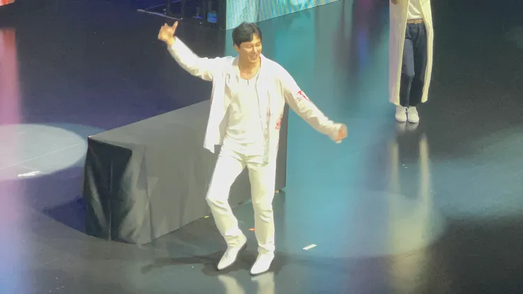 金南佶被拱跳《Candy》。讀者提供